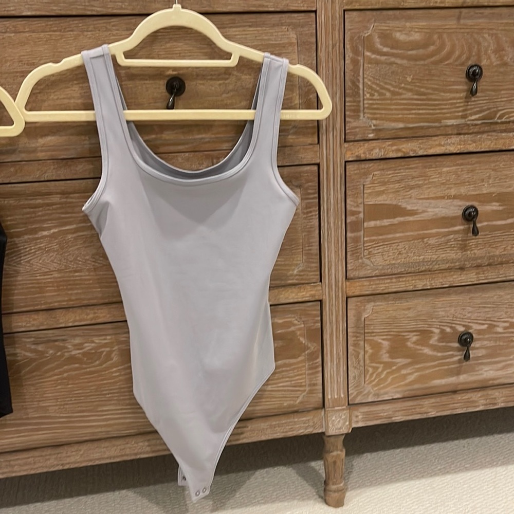 Abercrombie soft A&AC collection. 90s seamless tank bodysuit. Gray. Size small
